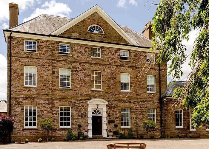 Peterstone Court Country House Restaurant & Spa