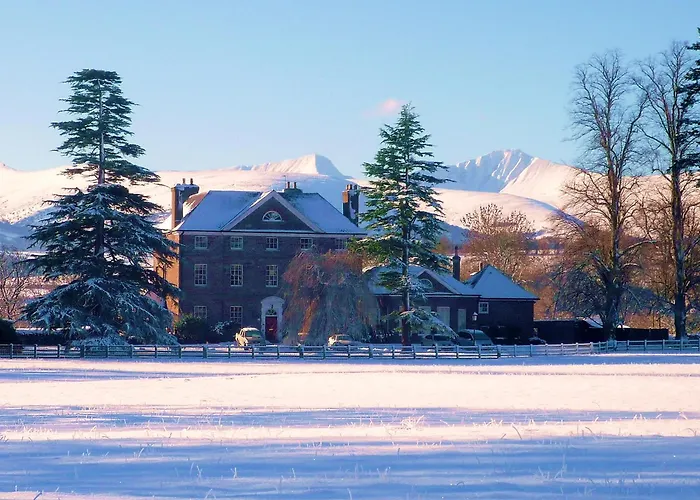 Peterstone Court Country House Restaurant & Spa